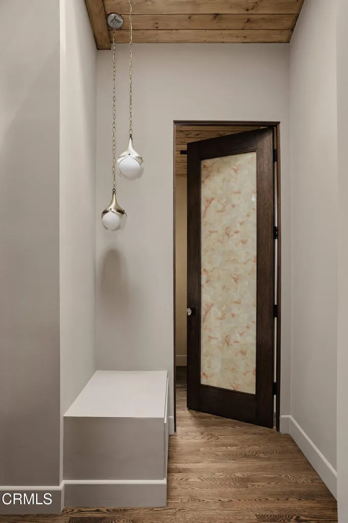 12406 La Maida St Street, Los Angeles, California 91607 home-pic-17